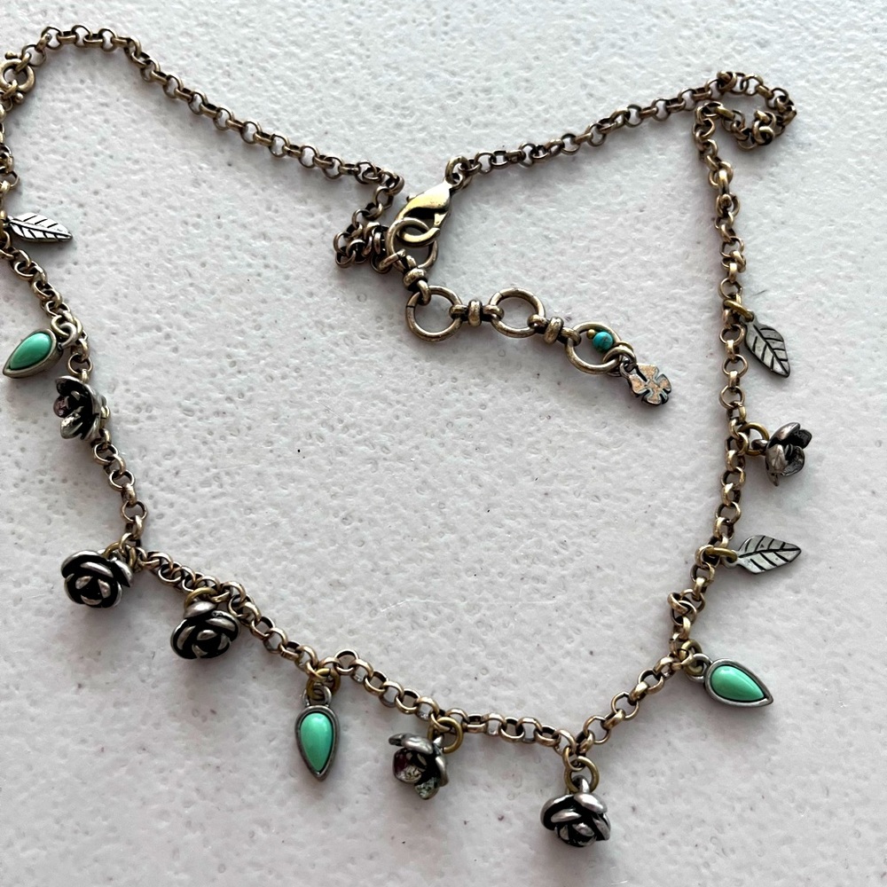Stainless steel flower necklace